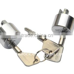 Double Lock thumbnail-1