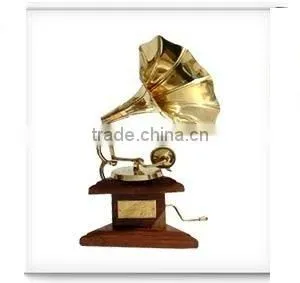 Gramophone Mini Triangular thumbnail-1