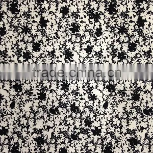 44%cotton 52%polyester 4%spandex Knitted Pig Print Fabric thumbnail-2