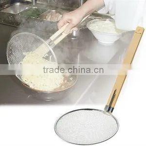 Noodle Strainer With Bamboo Handle Vertical 27cm thumbnail-1