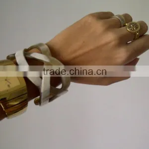 Bracelets Wholesale/High Quality Buffalo Horn Fashion Hot Sale Horn Cufflinks Wholesale thumbnail-1