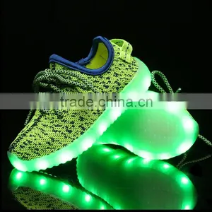 2016 Hot Selling Yeezy Footwear LED Outsole LED Light Up Shoe thumbnail-6