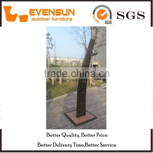 Cute Outdoor Pool Rattan Shower thumbnail-4