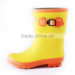 Woman New Style Middle Tube Rubber Rain Boots thumbnail-1