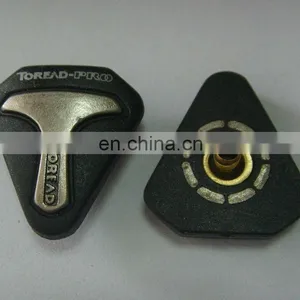 Tirangular Plastic Button thumbnail-1