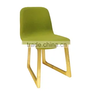 D046 Cantilever Chair thumbnail-1