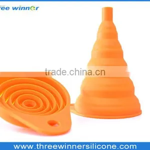 Foldable Silicone Funnel for Kitchen thumbnail-4