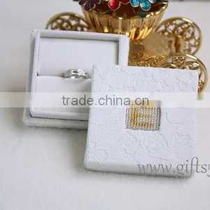2016 New Design Wedding Ring Boxes Ring Jewelry Box With Beaded Name Plate of S thumbnail-2