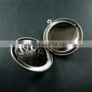 32MM Vintage Style Antiqued Silver Flower Filigree Round Photo Locket Pendants DIY Supplies 1113021 thumbnail-3