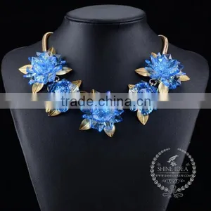 High Quality Crystal Flower Chunky Statement Necklace Tin Alloy Fashion Women Pendant Necklace 6390074 thumbnail-2