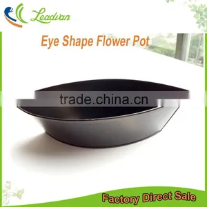 High Quality China Metal Handicraft Black Western Half Round Boat Flower Pot for Garden thumbnail-1
