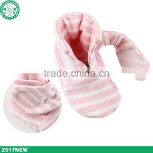OEM Branded Good Quality Fabric Baby Shoes Cotton Baby Booties thumbnail-1