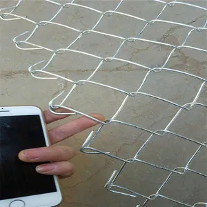 Factory Hot Sale Diamond Wire Mesh Chicken Fence PVC Black Coated Galvanized Chain Link Fence thumbnail-3