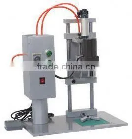 Cosmetic Bottle Screw Capping Machine thumbnail-3