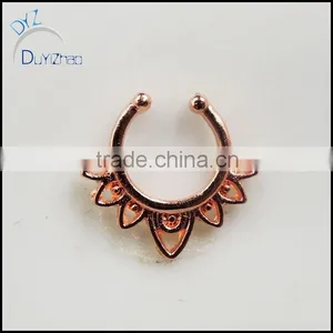 Design Septum Clicker Nose Ring thumbnail-1