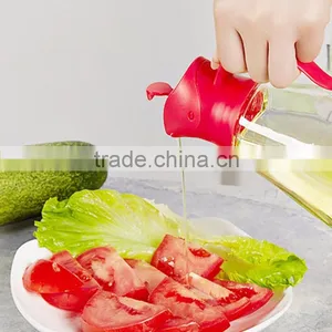 Auto Flip Oil Bottle thumbnail-2