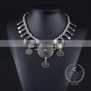 High Quality Vintage Rhinestone Chunky Statement Necklace Tin Alloy Fashion Women Pendant Necklace 6390100 thumbnail-1