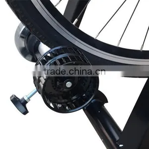20b Kinetic Indoor Bike Trainer thumbnail-4