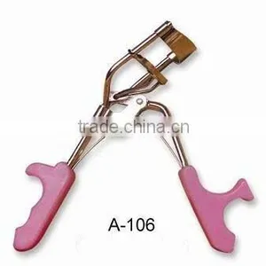 Heated Eyelash Curler thumbnail-1