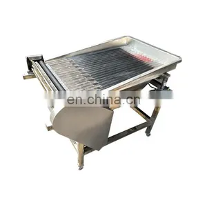 Vibrating Screen Green Pea Peeling Pod Removing Machine for Sale thumbnail-2