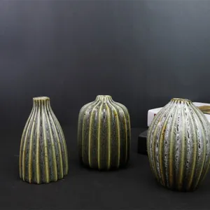 Ceramic Vase thumbnail-3