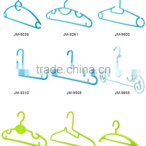 Different Styles Plastic Clothes Hanger thumbnail-1