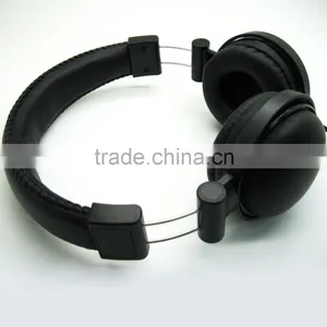 Noise Cancelling In Ear Headphone With Microphone thumbnail-4