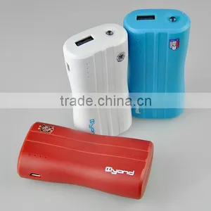 CE FCC RoHS Led Light Portable Power Bank Battery for Cell thumbnail-1