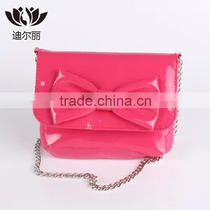 Hot Selling Crossbody pu Bag With 3d Flowers on Flap thumbnail-3