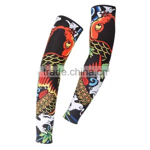 Custom Arm Sleeves Wholesale Sublimation Printing Compression Arm Sleeve thumbnail-1