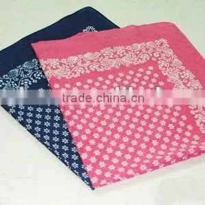 Fashion Ladies Printed Handkerchief and Bandana Square Scarf (FCH-S10013) thumbnail-1