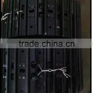 Hyundai/komats-u Spare Parts Undercarriage Part Steel Track Shoe Assembly Track Link Assembly for Excavator/bulldozer thumbnail-1