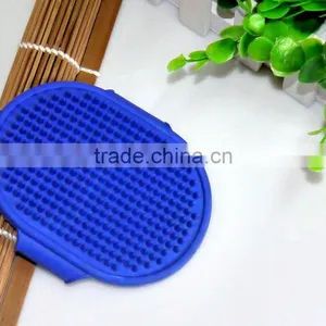 Dog Massaging Comb thumbnail-1