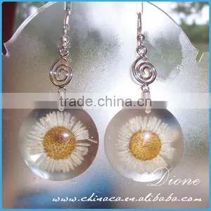 Wholesale Fashion Gifts Jewelry Pressed Real Natural Flower Alloy Resin Necklace thumbnail-1