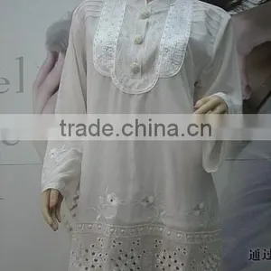Malaysia Style White Lady Blouse thumbnail-1