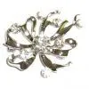Brooch thumbnail-1