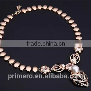 Fashion Natural Pearl Rhinestone Necklace Earrings Bracelet Ring Wedding Party Jewelry Sets thumbnail-5