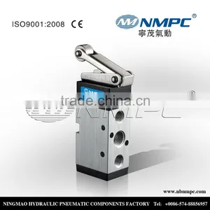 Low Price Promotional Hand Wheel Alloy Material Gate Valve thumbnail-4