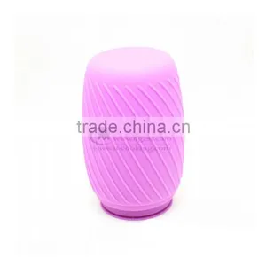 Silicone Vase of Flower thumbnail-4