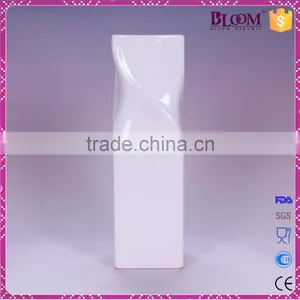Ceramic Home Decoration for Wholesale White Vases thumbnail-2