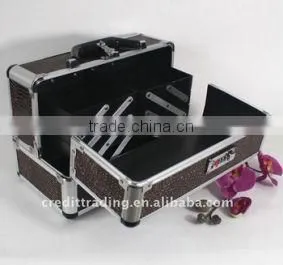 Wholesale Women Aluminum Cosmetic Case thumbnail-1