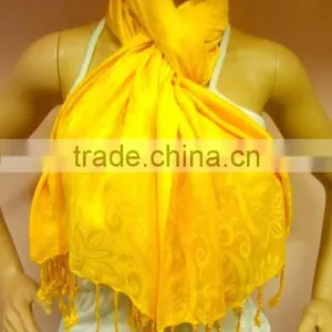 Elegant Jacquard Stoles With Tassles thumbnail-4