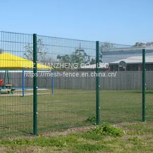 Welded Wire Mesh Fencing Rigid Panel in Europe Style thumbnail-4