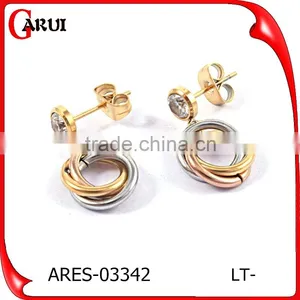 Simple Gold Earring Designs for Women thumbnail-1