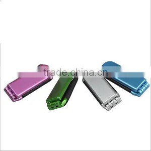 Folding Pocket Mirror With Comb thumbnail-3