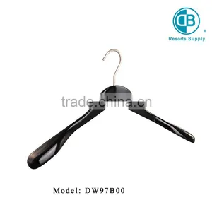 Extra Shoulder Coat Hanger thumbnail-1