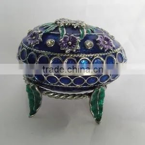 Egg Shaped Metal Jewelry Box For Wedding Souvenir thumbnail-1