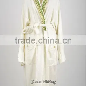 Exquisite Embroidery 100% Terry Cotton Bathrobe for Women thumbnail-1