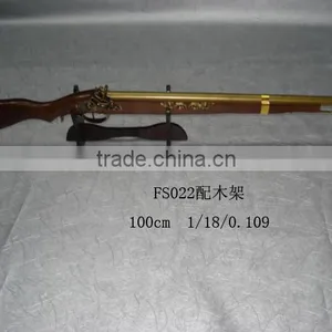 Stock Wooden Gun Replica Wooden Gun Made in China thumbnail-4