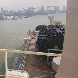 D2.5L4.0m Yokohama Type Boat Floating Pneumatic Fender thumbnail-2